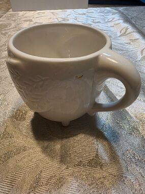 White Ceramic Footed Elephant Mug with Floral Relief & Gold Accents
